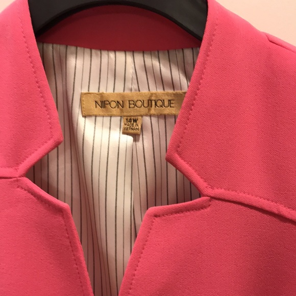 Blazer - Picture 2 of 3